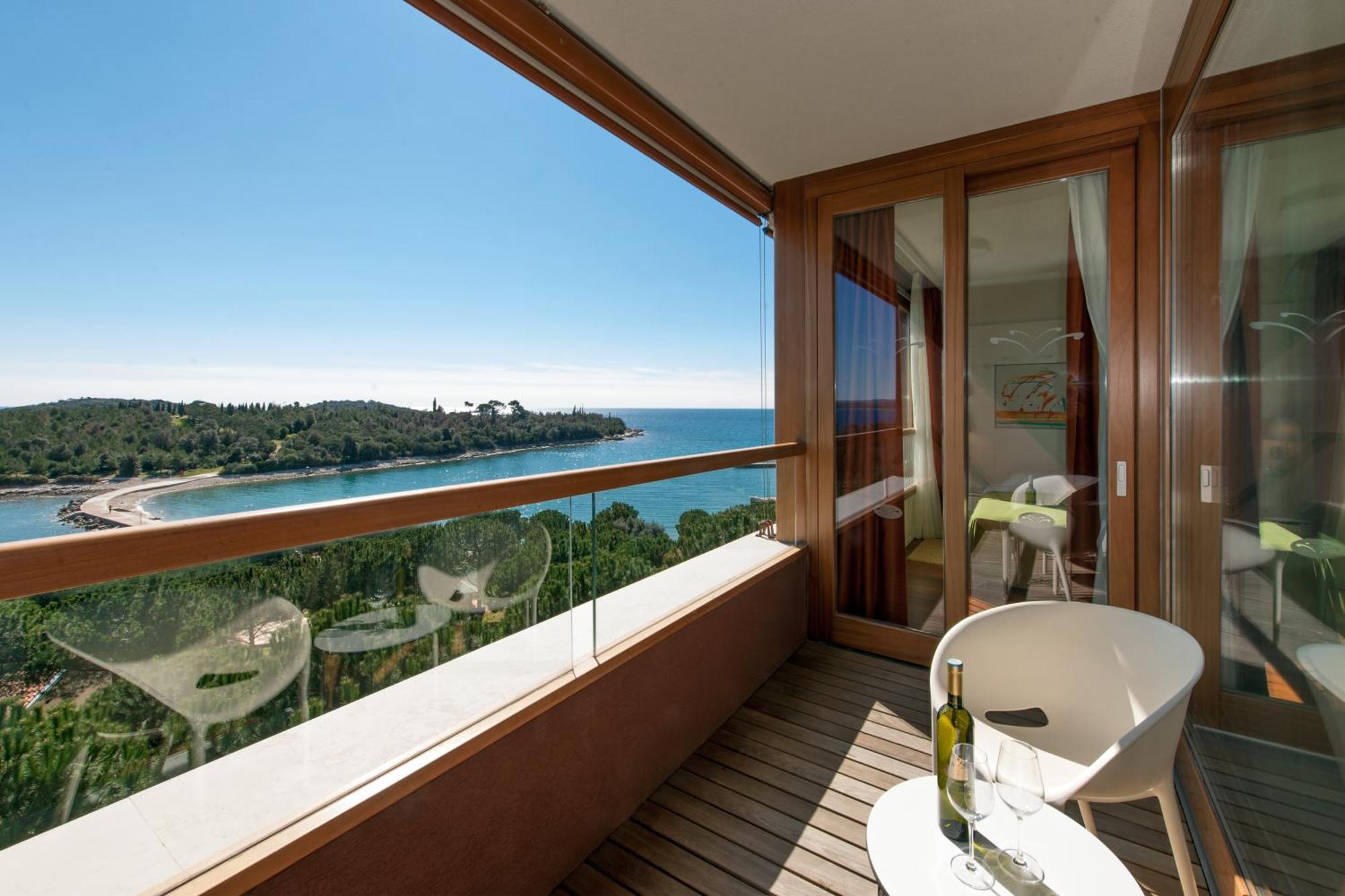 Premium Sea View Suite with Balcony,1284211423:JPEG