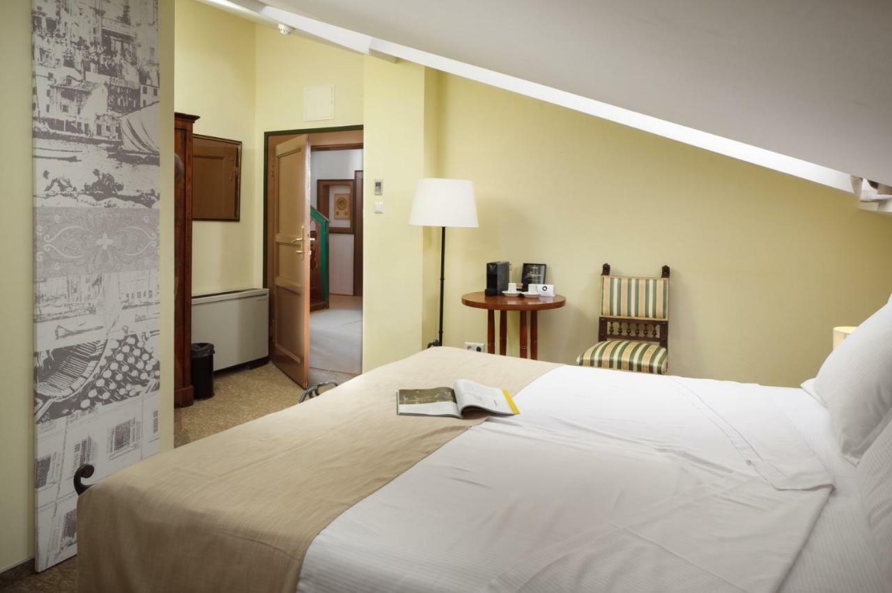 Standard Double Room Attic