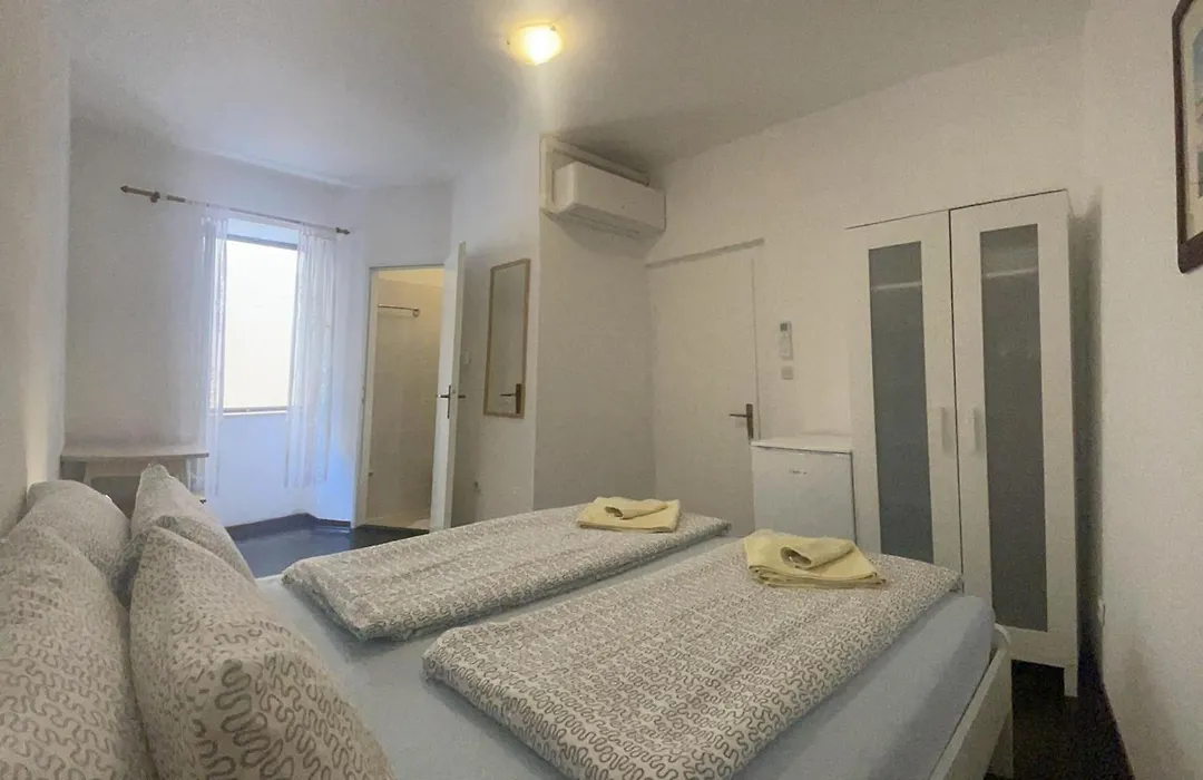 Boutique House Djak-1