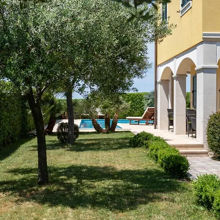 B&B Villa Oasa 1-2