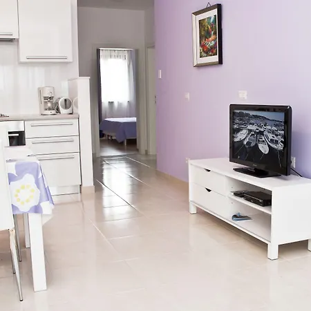 Apartments And Rooms Camaiore-3